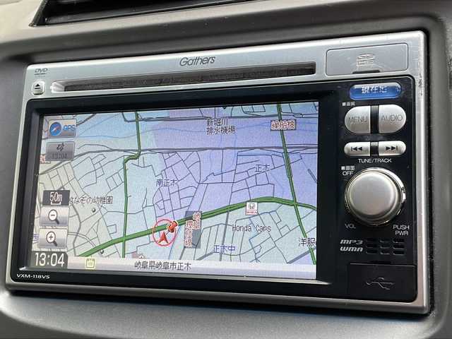 ホンダ フィット X 岐阜県 2010(平22)年 10.1万km クリスタルブラックパール 禁煙車/AM/FM/CD/DVD/USB/SD/純正ナビ/ワンセグTV/クルーズコントロール/シートヒーター/ビルトインETC/純正フロアマット/盗難防止/電動調整ミラー/ヘッドライトレベライザー/オートエアコン/プッシュスタート/ドアバイザー/スマートキー