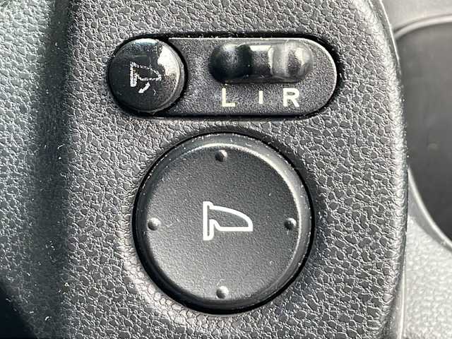 ホンダ フィット X 岐阜県 2010(平22)年 10.1万km クリスタルブラックパール 禁煙車/AM/FM/CD/DVD/USB/SD/純正ナビ/ワンセグTV/クルーズコントロール/シートヒーター/ビルトインETC/純正フロアマット/盗難防止/電動調整ミラー/ヘッドライトレベライザー/オートエアコン/プッシュスタート/ドアバイザー/スマートキー