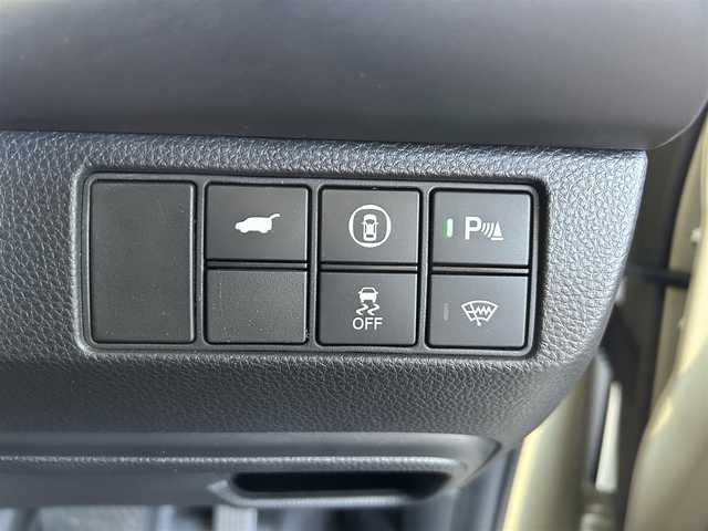 ホンダ ヴェゼル ハイブリッド e:HEV Z 長崎県 2024(令6)年 3.5万km ベージュ プッシュスタート/純正ナビ付ディスプレイオーディオ（AM/FM/USB/TV)/電子パーキングブレーキ/ビルトインETC2.0/USB×２/ブレーキホールド/ドライブレコーダー（前後）/パドルシフト/シートヒーター（前席）/ハンドルヒーター/ブラインドスポットモニター/クルーズコントロール（追従あり）/レーンキープアシスト/ブルートゥース/コーナーセンサー（前後）/カーテンエアバッグ/パワーバックドア/LEDライト/フォグランプ