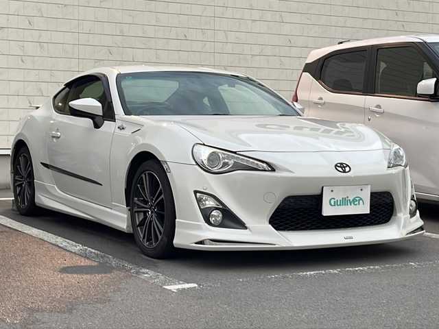 トヨタ ８６ GT リミテッド 静岡県 2014(平26)年 14.7万km クリスタルホワイトパール /純正ナビ/地デジTV//CD/DVD/Bluetooth//バックカメラ//モデリスタエアロ//純正17インチAW//シートヒーター//ハーフレザー//スマートキー//ETC