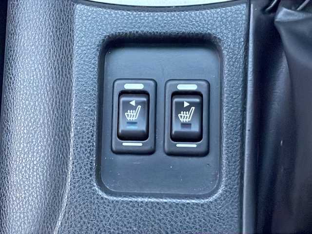 トヨタ ８６ GT リミテッド 静岡県 2014(平26)年 14.7万km クリスタルホワイトパール /純正ナビ/地デジTV//CD/DVD/Bluetooth//バックカメラ//モデリスタエアロ//純正17インチAW//シートヒーター//ハーフレザー//スマートキー//ETC