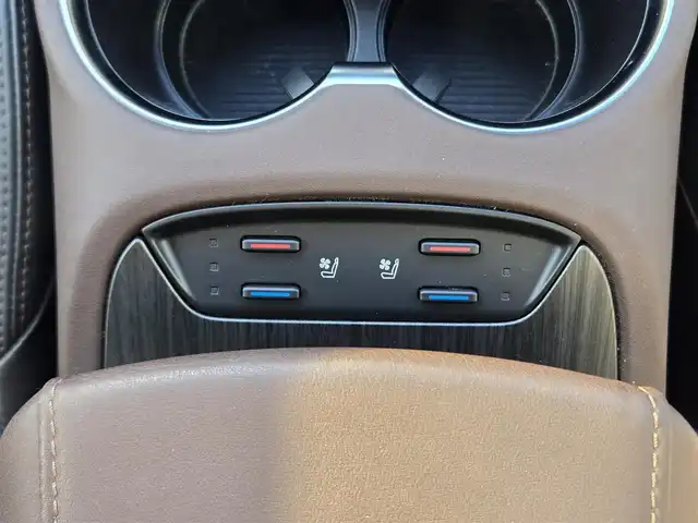 トヨタ ハリアー ハイブリッド Z レザーパッケージ 鹿児島県 2021(令3)年 7.2万km センシュアルレッドマイカ ＪＢＬプレミアムサウンドシステム　/パノラミックビューモニター　/デジタルインナーミラー　/トヨタセーフティセンス　/Ｄ＋Ｎ席シートヒーター　/Ｄ＋Ｎ席シートベンチレーション　/ステアリングヒーター/パワーバックドア/純正12.3インチディスプレイオーディオ/Bluetoothオーディオ/フルセグテレビ/トヨタセーフティセンス/純正前後ドライブレコーダー/純正アルミホイール(19インチ)/純正ビルトインETC2.0/プッシュスタート/スマートキー/エアバック(W+サイド)/カーテンエアバッグ