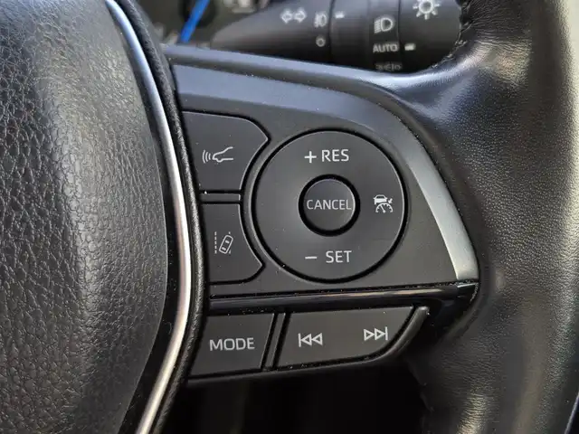 トヨタ ハリアー ハイブリッド Z レザーパッケージ 鹿児島県 2021(令3)年 7.2万km センシュアルレッドマイカ ＪＢＬプレミアムサウンドシステム　/パノラミックビューモニター　/デジタルインナーミラー　/トヨタセーフティセンス　/Ｄ＋Ｎ席シートヒーター　/Ｄ＋Ｎ席シートベンチレーション　/ステアリングヒーター/パワーバックドア/純正12.3インチディスプレイオーディオ/Bluetoothオーディオ/フルセグテレビ/トヨタセーフティセンス/純正前後ドライブレコーダー/純正アルミホイール(19インチ)/純正ビルトインETC2.0/プッシュスタート/スマートキー/エアバック(W+サイド)/カーテンエアバッグ