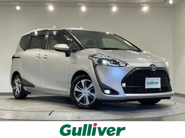 トヨタ シエンタ ハイブリッド G クエロ 愛知県 2018(平30)年 5.2万km シルバーM 純正ナビ（NSZT-W68T)/（AM/FM/CD・DVD再生/フルセグTV/SD/Bluetooth)/パノラミックビューモニター　/トヨタセーフティセンス　/　　-プリクラッシュセーフティ/　　-オートマチックハイビーム/　　-レーンディパーチャーアラート/両側パワースライドドア　/ビルトインＥＴＣ　/ＬＥＤヘッドライト　/LEDフォグランプ/ドライブレコーダー　/クリアランスソナー　/クルーズコントロール/USB端子/ISOFIX/プッシュスタート/　　-スマートキー