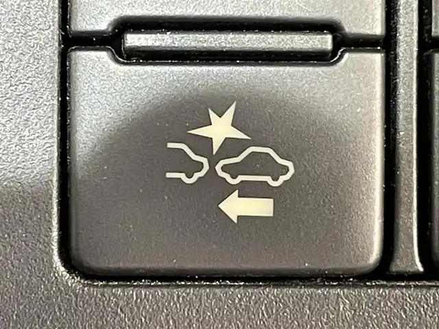 トヨタ シエンタ ハイブリッド G クエロ 愛知県 2018(平30)年 5.2万km シルバーM 純正ナビ（NSZT-W68T)/（AM/FM/CD・DVD再生/フルセグTV/SD/Bluetooth)/パノラミックビューモニター　/トヨタセーフティセンス　/　　-プリクラッシュセーフティ/　　-オートマチックハイビーム/　　-レーンディパーチャーアラート/両側パワースライドドア　/ビルトインＥＴＣ　/ＬＥＤヘッドライト　/LEDフォグランプ/ドライブレコーダー　/クリアランスソナー　/クルーズコントロール/USB端子/ISOFIX/プッシュスタート/　　-スマートキー