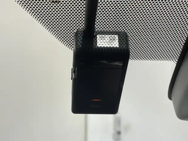 トヨタ シエンタ ハイブリッド G クエロ 愛知県 2018(平30)年 5.2万km シルバーM 純正ナビ（NSZT-W68T)/（AM/FM/CD・DVD再生/フルセグTV/SD/Bluetooth)/パノラミックビューモニター　/トヨタセーフティセンス　/　　-プリクラッシュセーフティ/　　-オートマチックハイビーム/　　-レーンディパーチャーアラート/両側パワースライドドア　/ビルトインＥＴＣ　/ＬＥＤヘッドライト　/LEDフォグランプ/ドライブレコーダー　/クリアランスソナー　/クルーズコントロール/USB端子/ISOFIX/プッシュスタート/　　-スマートキー