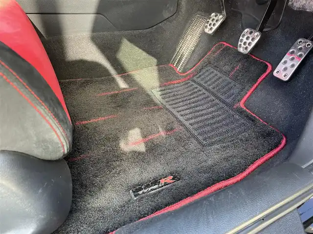 ホンダ シビック タイプR 茨城県 2018(平30)年 3.5万km クリスタルブラックパール 純正メモリナビ VXM-195VFi/フルセグテレビ/MSV/SD/CD/DVD/バックカメラ/ブレンボレッドキャリパー/スカッフプレート/ドライブレコーダー前後/純正20インチAW/下回り防錆処理