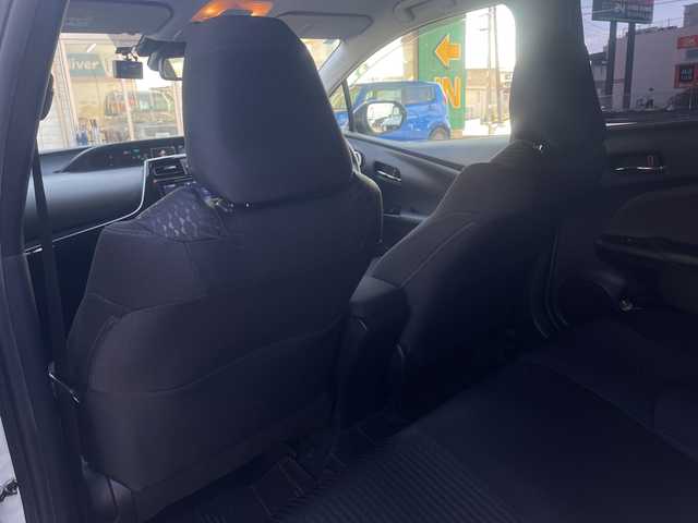 トヨタ プリウス Sセーフティプラス ツートーン 山口県 2018(平30)年 9.9万km アティチュードブラックマイカ/ホワイトパールクリスタルシャイン モデリスタエアロ（フロント）/純正９型ナビ（フルセグTV、AM/FM、Bluetooth）/バックカメラ/レーダークルーズコントロール/HIDオートライト/純正１７インチアルミホイール/前後コーナーセンサー/横滑り防止装置/自動駐車システム/衝突被害軽減ブレーキ/スペアキー１本