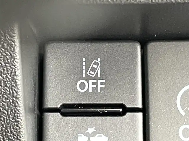 スズキ ジムニー シエラ JC 東京都 2025(令7)年 0.4万km ブルーイッシュブラックパール3 アルパイン９インチナビ　/バックカメラ　/ＵＳＢ　/Ｂｌｕｅｔｏｏｔｈ　/ＣＤ　/ＤＶＤ　/クルーズコントロールシステム　/フロアマット　/ＥＴＣ　/ＡＢＳ　/横滑り防止装置　/コーナーセンサー　/レーンアシスト/オートライト/衝突被害軽減システム