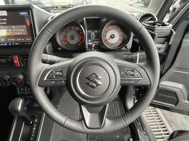 スズキ ジムニー シエラ JC 東京都 2025(令7)年 0.4万km ブルーイッシュブラックパール3 アルパイン９インチナビ　/バックカメラ　/ＵＳＢ　/Ｂｌｕｅｔｏｏｔｈ　/ＣＤ　/ＤＶＤ　/クルーズコントロールシステム　/フロアマット　/ＥＴＣ　/ＡＢＳ　/横滑り防止装置　/コーナーセンサー　/レーンアシスト/オートライト/衝突被害軽減システム