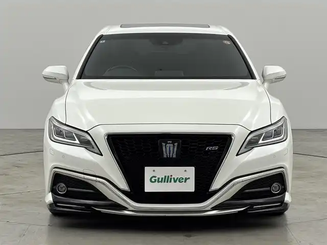 トヨタ クラウン ハイブリッド RS アドバンス 福岡県 2020(令2)年 3.8万km ホワイトパールクリスタルシャイン ムーンルーフ　/純正ナビ／フルセグＴＶ　/バックカメラ　/ＥＴＣ２．０　/レーダークルーズコントロール　/コーナーセンサー　/トヨタセーフティセンス　/衝突軽減ブレーキ　/レーンキープ　/ブラインドスポットモニター　/アクセル踏み間違い防止　/ヘッドアップディスプレイ　/パドルシフト　/シートヒーター　/ステアリングヒーター　/ハーフレザーシート　/シートメモリー付きパワーシート　/LEDヘッドライト　/純正１８インチアルミホイール