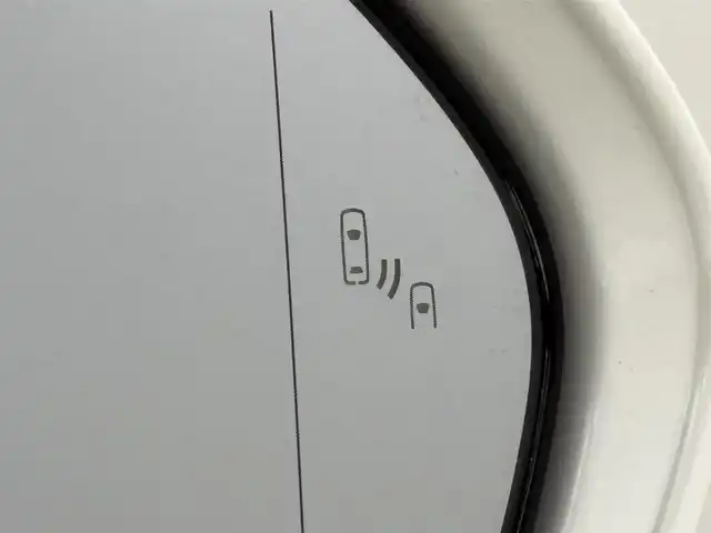 トヨタ クラウン ハイブリッド RS アドバンス 福岡県 2020(令2)年 3.8万km ホワイトパールクリスタルシャイン ムーンルーフ　/純正ナビ／フルセグＴＶ　/バックカメラ　/ＥＴＣ２．０　/レーダークルーズコントロール　/コーナーセンサー　/トヨタセーフティセンス　/衝突軽減ブレーキ　/レーンキープ　/ブラインドスポットモニター　/アクセル踏み間違い防止　/ヘッドアップディスプレイ　/パドルシフト　/シートヒーター　/ステアリングヒーター　/ハーフレザーシート　/シートメモリー付きパワーシート　/LEDヘッドライト　/純正１８インチアルミホイール