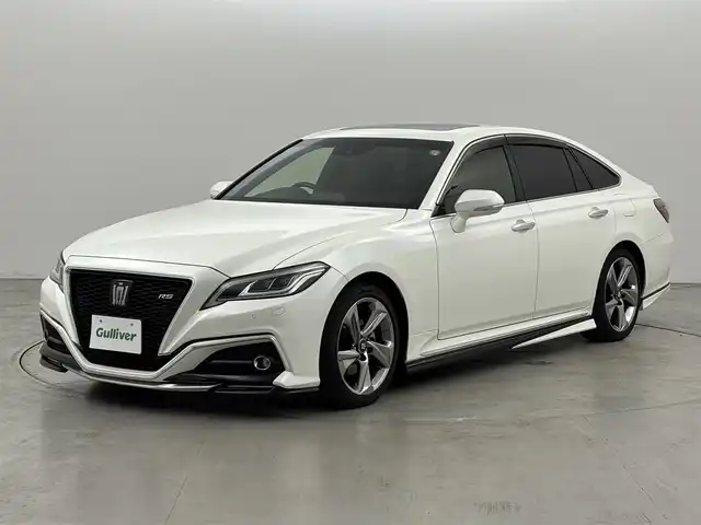 トヨタ クラウン ハイブリッド RS アドバンス 福岡県 2020(令2)年 3.8万km ホワイトパールクリスタルシャイン ムーンルーフ　/純正ナビ／フルセグＴＶ　/バックカメラ　/ＥＴＣ２．０　/レーダークルーズコントロール　/コーナーセンサー　/トヨタセーフティセンス　/衝突軽減ブレーキ　/レーンキープ　/ブラインドスポットモニター　/アクセル踏み間違い防止　/ヘッドアップディスプレイ　/パドルシフト　/シートヒーター　/ステアリングヒーター　/ハーフレザーシート　/シートメモリー付きパワーシート　/LEDヘッドライト　/純正１８インチアルミホイール