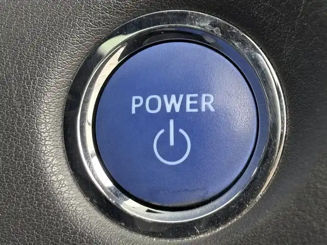 トヨタ クラウン ハイブリッド RS アドバンス 福岡県 2020(令2)年 3.8万km ホワイトパールクリスタルシャイン ムーンルーフ　/純正ナビ／フルセグＴＶ　/バックカメラ　/ＥＴＣ２．０　/レーダークルーズコントロール　/コーナーセンサー　/トヨタセーフティセンス　/衝突軽減ブレーキ　/レーンキープ　/ブラインドスポットモニター　/アクセル踏み間違い防止　/ヘッドアップディスプレイ　/パドルシフト　/シートヒーター　/ステアリングヒーター　/ハーフレザーシート　/シートメモリー付きパワーシート　/LEDヘッドライト　/純正１８インチアルミホイール