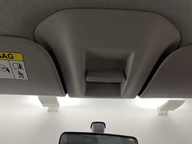 シトロエン Ｃ３ セダクション 福井県 2015(平27)年 4.7万km 黒 純正オーディオ/AM/FM/AUX/横滑り防止装置/MTモード付AT/リモコンキー/ハロゲンヘッドライト/フォグランプ/ヘッドライトレベライザー/純正フロアマット