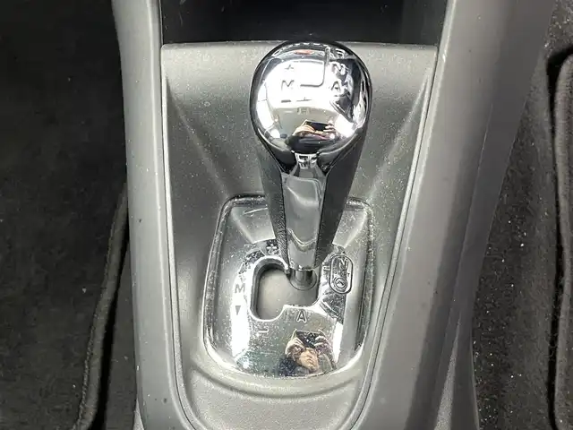 シトロエン Ｃ３ セダクション 福井県 2015(平27)年 4.7万km 黒 純正オーディオ/AM/FM/AUX/横滑り防止装置/MTモード付AT/リモコンキー/ハロゲンヘッドライト/フォグランプ/ヘッドライトレベライザー/純正フロアマット