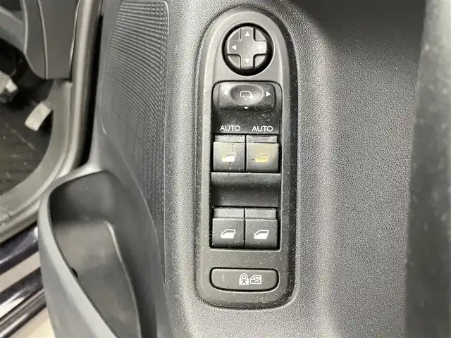 シトロエン Ｃ３ セダクション 福井県 2015(平27)年 4.7万km 黒 純正オーディオ/AM/FM/AUX/横滑り防止装置/MTモード付AT/リモコンキー/ハロゲンヘッドライト/フォグランプ/ヘッドライトレベライザー/純正フロアマット