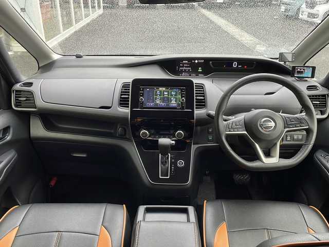 日産 セレナ ハイウェイスター V 岐阜県 2020(令2)年 6.5万km ダイヤモンドブラック 禁煙車/純正ナビ/バックカメラ/エマージェンシーブレーキ/両側パワースライドドア/純正フリップダウンモニター/社外エアロ（ROWEN）（フロント・リア）/社外アルミホイール（WORKランベック）/クルーズコントロール/純正ドライブレコーダー（DJ4-D）/社外ヘッドライト/ビルトインETC/BSI/フォグランプ/インテリジェントキー/プッシュスタート/社外レーダー