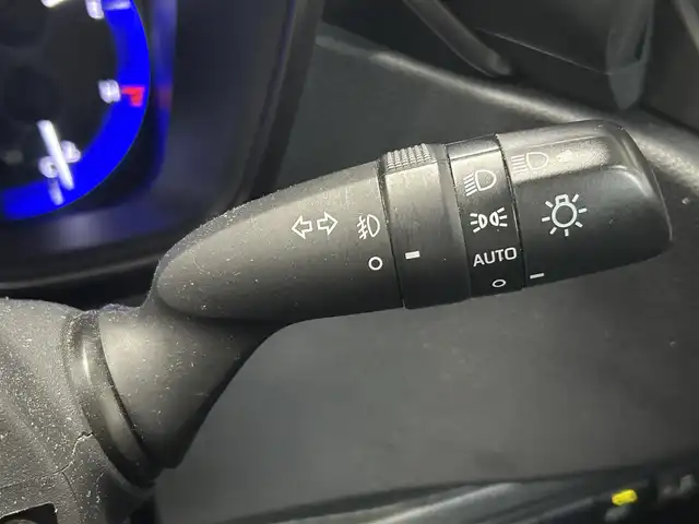 トヨタ カローラツーリング ハイブリッド ダブルバイビー 福岡県 2020(令2)年 4.7万km ホワイトパールクリスタルシャイン ・MODELISTAフルエアロ/・純正ナビ（TV/Bluetooth/Miracast）/・バックカメラ/・ドライブレコーダー（PORMIDO/前後）/・ETC2.0/・トヨタクリアランスソナー/・クルーズコントロール（追従可能）/・レーンキープアシスト/・横滑り防止装置/・衝突被害軽減システム/・D/N席シートヒーター/・オートマチックハイビーム/・LEDヘッドライト/・フットランプ/・ワイヤレス充電/・電動パーキングブレーキ/・ヒートステアリング/・ステアリングスイッチ/・電格ミラー/・トノカバー