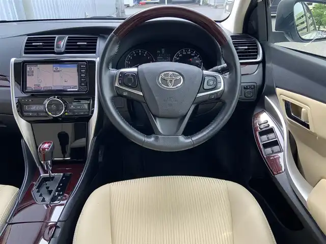 トヨタ プレミオ 1．5F EXパッケージ 静岡県 2018(平30)年 4.7万km ホワイトパールクリスタルシャイン ユーザー買取車両/ワンオーナー/純正SDナビ/　【CD/DVD/BT/地デジフルTV】/スペアキー/パワーシート（D席）/アイドリングストップ/横滑り防止/ハーフレザーシート/バックカメラ/ドライブレコーダー/スタートボタン/スマートキー/ビルトインETC/コーナーセンサー