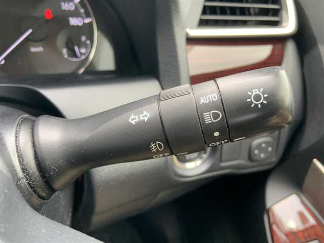 トヨタ プレミオ 1．5F EXパッケージ 静岡県 2018(平30)年 4.7万km ホワイトパールクリスタルシャイン ユーザー買取車両/ワンオーナー/純正SDナビ/　【CD/DVD/BT/地デジフルTV】/スペアキー/パワーシート（D席）/アイドリングストップ/横滑り防止/ハーフレザーシート/バックカメラ/ドライブレコーダー/スタートボタン/スマートキー/ビルトインETC/コーナーセンサー