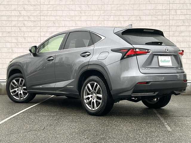 レクサス ＮＸ 300h Iパッケージ 富山県 2015(平27)年 5.5万km マーキュリーグレーマイカ 純正SDナビ/（BT・USB・フルセグ・CD・SD・AUX)/ヘッドアップディスプレイ/衝突軽減システム/レザーシート/シートヒーター/バックカメラ/サイドカメラ/純正アルミホイール/LEDヘッドライト/オートライト/レーンディパーチャーアラート/プッシュスタート/ETC/メモリー付きパワーシート/スペアキー/カードキー/保証書・取説