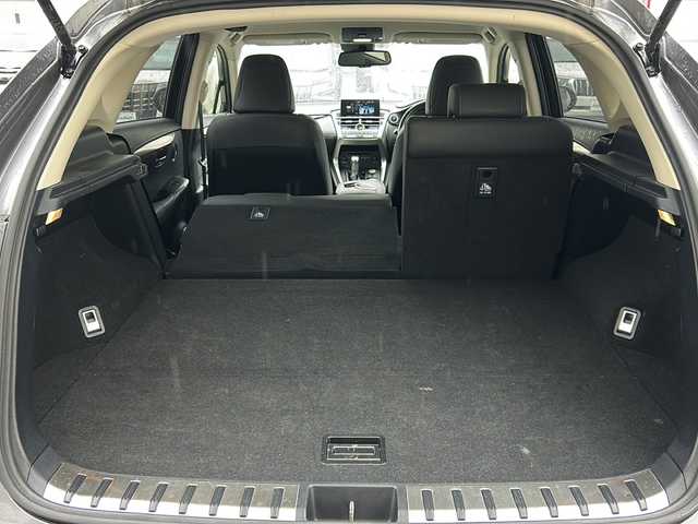 レクサス ＮＸ 300h Iパッケージ 富山県 2015(平27)年 5.5万km マーキュリーグレーマイカ 純正SDナビ/（BT・USB・フルセグ・CD・SD・AUX)/ヘッドアップディスプレイ/衝突軽減システム/レザーシート/シートヒーター/バックカメラ/サイドカメラ/純正アルミホイール/LEDヘッドライト/オートライト/レーンディパーチャーアラート/プッシュスタート/ETC/メモリー付きパワーシート/スペアキー/カードキー/保証書・取説