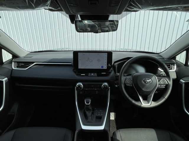 トヨタ ＲＡＶ４ G 滋賀県 2023(令5)年 0.9万km ダークブルーマイカ 10.5インチディスプレイオーディオ/・フルセグTV/・USB/・BT/全方位カメラ/前後ドラレコ/デジタルインナーミラー/ETC2.0/電動リアゲート/電格ウィンカーミラー/レーントレーシングアシスト/レーダークルーズコントロール/プリクラッシュセーフティー/ハンドルヒーター/合皮シート/エアーシート/シートヒーター/メモリーシート/ルーフレール/横滑り防止装置/LEDヘッドライト/フォグランプ/オートライト/オートハイビーム/スペアタイヤ/スマートキー/スペアキー