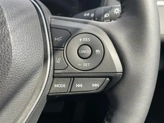トヨタ ＲＡＶ４ G 滋賀県 2023(令5)年 0.9万km ダークブルーマイカ 10.5インチディスプレイオーディオ/・フルセグTV/・USB/・BT/全方位カメラ/前後ドラレコ/デジタルインナーミラー/ETC2.0/電動リアゲート/電格ウィンカーミラー/レーントレーシングアシスト/レーダークルーズコントロール/プリクラッシュセーフティー/ハンドルヒーター/合皮シート/エアーシート/シートヒーター/メモリーシート/ルーフレール/横滑り防止装置/LEDヘッドライト/フォグランプ/オートライト/オートハイビーム/スペアタイヤ/スマートキー/スペアキー