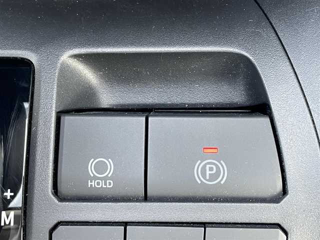 トヨタ ＲＡＶ４ G 滋賀県 2023(令5)年 0.9万km ダークブルーマイカ 10.5インチディスプレイオーディオ/・フルセグTV/・USB/・BT/全方位カメラ/前後ドラレコ/デジタルインナーミラー/ETC2.0/電動リアゲート/電格ウィンカーミラー/レーントレーシングアシスト/レーダークルーズコントロール/プリクラッシュセーフティー/ハンドルヒーター/合皮シート/エアーシート/シートヒーター/メモリーシート/ルーフレール/横滑り防止装置/LEDヘッドライト/フォグランプ/オートライト/オートハイビーム/スペアタイヤ/スマートキー/スペアキー