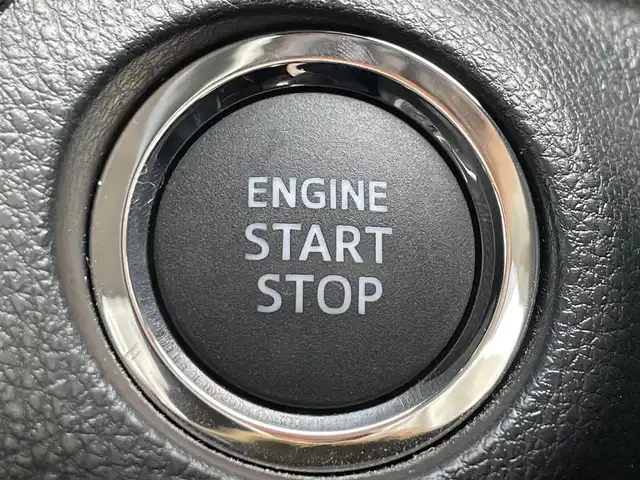 トヨタ ＲＡＶ４ G 滋賀県 2023(令5)年 0.9万km ダークブルーマイカ 10.5インチディスプレイオーディオ/・フルセグTV/・USB/・BT/全方位カメラ/前後ドラレコ/デジタルインナーミラー/ETC2.0/電動リアゲート/電格ウィンカーミラー/レーントレーシングアシスト/レーダークルーズコントロール/プリクラッシュセーフティー/ハンドルヒーター/合皮シート/エアーシート/シートヒーター/メモリーシート/ルーフレール/横滑り防止装置/LEDヘッドライト/フォグランプ/オートライト/オートハイビーム/スペアタイヤ/スマートキー/スペアキー