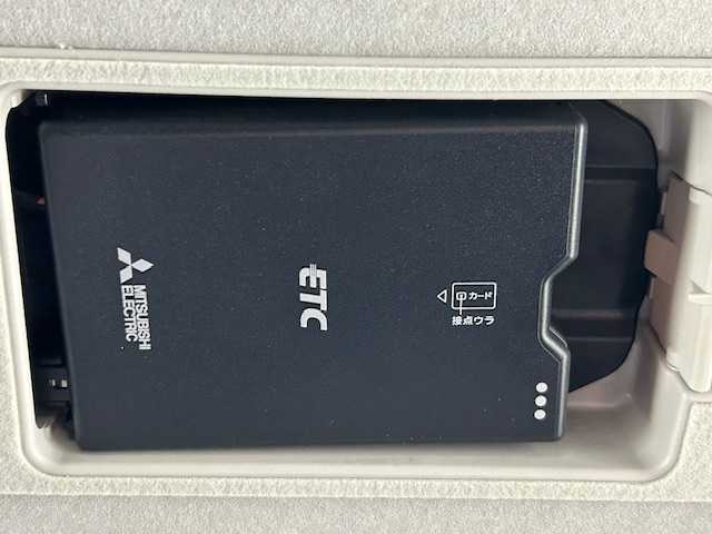 マツダ マツダ２ 15S スマートエディション 宮城県 2022(令4)年 1.6万km セラミックM ワンオーナー/純正ナビ/(FM/AM/aha/USB/CD/DVD/AUX)/フルセグTV/Bluetooth/全方位カメラ/フロントカメラ/バックカメラ/ビルトインETC/ブラインドスポットモニター/プッシュスタート/スマートキー/オートライト/オートマチックハイビーム/LEDヘッドライト/ドアバイザー