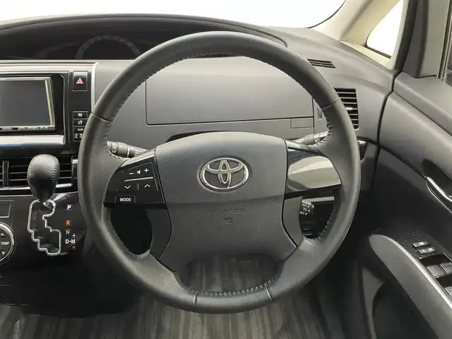 トヨタ エスティマ アエラス サイドリフトアップ 兵庫県 2015(平27)年 4.2万km ブラック 社外HDDナビ(Bluetooth/CD/DVD/フルセグTV)/両側パワースライドドア/オットマン/オートライト/純正アルミホイール/純正フロアマット/クルーズコントロール/バックカメラ/HIDヘッドライト/プッシュスタート