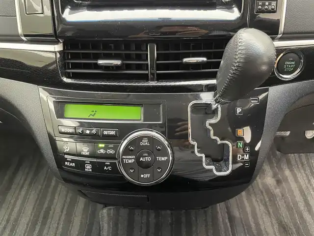 トヨタ エスティマ アエラス サイドリフトアップ 兵庫県 2015(平27)年 4.2万km ブラック 社外HDDナビ(Bluetooth/CD/DVD/フルセグTV)/両側パワースライドドア/オットマン/オートライト/純正アルミホイール/純正フロアマット/クルーズコントロール/バックカメラ/HIDヘッドライト/プッシュスタート