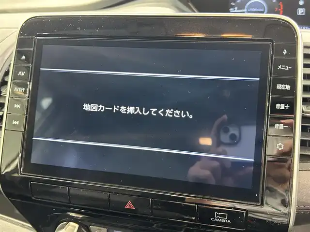日産 セレナ ハイウェイスター 愛知県 2020(令2)年 5.9万km ブリリアントホワイトパール 純正１０インチナビ/アラウンドビューモニター/フリップダウンモニター/衝突軽減ブレーキ/車線離脱警報/ブラインドスポットモニター/クリアランスソナー/クルーズコントロール/両側電動スライドドア/ドライブレコーダー/ＥＴＣ/アクセサリーソケット/純正フロアマット/純正16インチアルミホイール/スタッドレスタイヤ付き