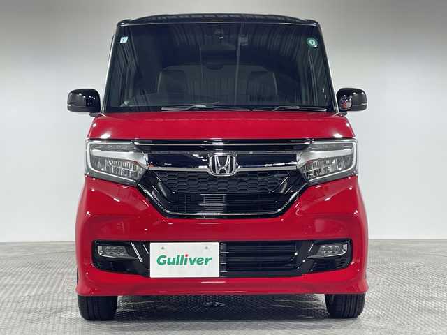 ホンダ Ｎ ＢＯＸ カスタム G L ターボ ホンダセンシング 神奈川県 2019(令1)年 1.1万km ミラノレッド ホンダセンシング/・急アクセル抑制機能/・近距離衝突軽減ブレーキ/・誤発進抑制機能/後方誤発進抑制機能/・衝突軽減ブレーキ/・歩行者事故低減ステアリング/・路外逸脱抑制機能/・渋滞追従機能付きアダプティブクルーズコントロール/・車線維持支援システム/・標識認識機能/・先行車発進お知らせ機能/・オートハイビーム/・パーキングセンサーシステム/ターボ/純正8インチナビ/・BT/フルセグTV/CD/DVD/AM/FM/バックカメラ/両側電動スライドドア/パドルシフト/革巻きステアリング/ステアリングスイッチ/ビルトインETC/ドライブレコーダー/ハーフレザーシート/シートリフター/LEDヘッドライト/オートライト/スマートキー/スペアキー/プッシュスタートボタン/純正アルミホイール/純正フロアマット