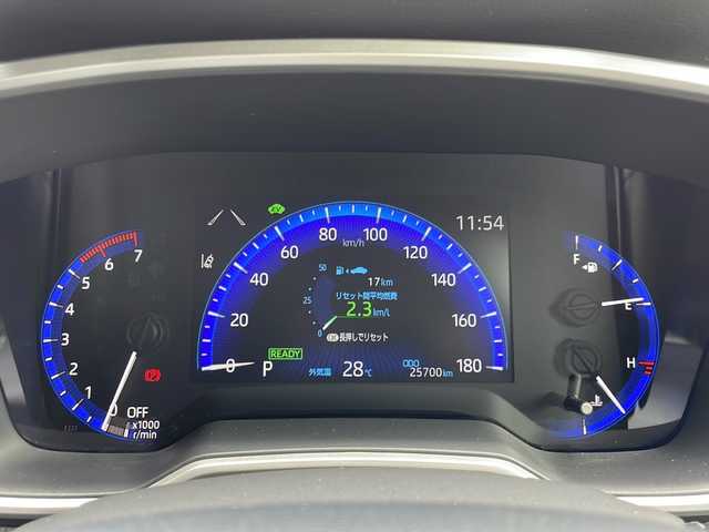 トヨタ カローラ クロス ハイブリッド Z 長野県 2022(令4)年 2.6万km アティチュードブラックマイカ セーフティーセンス/・プリクラッシュセーフティ/・レーントレーシングアシスト/・レーダークルーズコントロール/・オートマチックハイビーム/・ロードサインアシスト/・パーキングサポートブレーキ/ディスプレイオーディオ/（BT/Miracast/フルセグTV)/バックカメラ/ビルトインＥＴＣ/パワーシート（D席）/シートヒーター（D・N席）/ドライブレコーダー/革巻きステアリング/ステアリングスイッチ/電動パーキングブレーキ/ブレーキホールド/ハンズフリーパワーバックドア/LEDヘッドライト/フォグランプ/オートライト/スマートキー/Pスタート/電動格納ミラー/純正18インチAW/純正フロアマット/ルーフレール