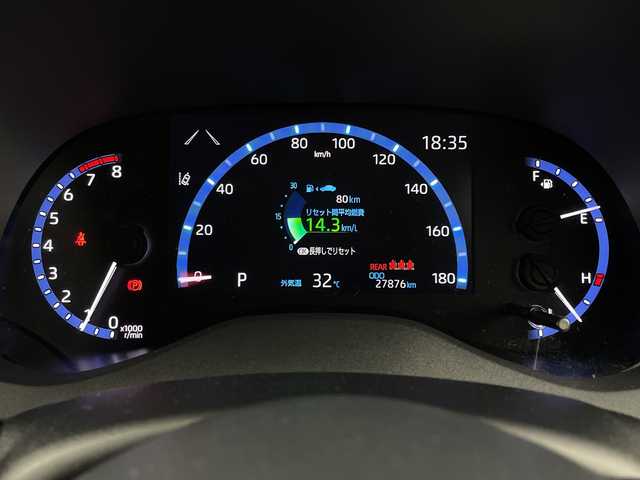 トヨタ ヤリスクロス Z 新潟県 2023(令5)年 2.8万km プラチナホワイトパールマイカ 4WD/純正ディスプレイオーディオ/　　AM/FM/BT/USB/MiraCast/バックカメラ/レーダークルーズコントロール/LEDオートライト/オートマチックハイビーム/ハーフレザーシート/シートヒーター/純正アルミホイール/ステアリングスイッチ/ステアリングヒーター/ンUSBポート/TypeCポート/スマートキー/ETC