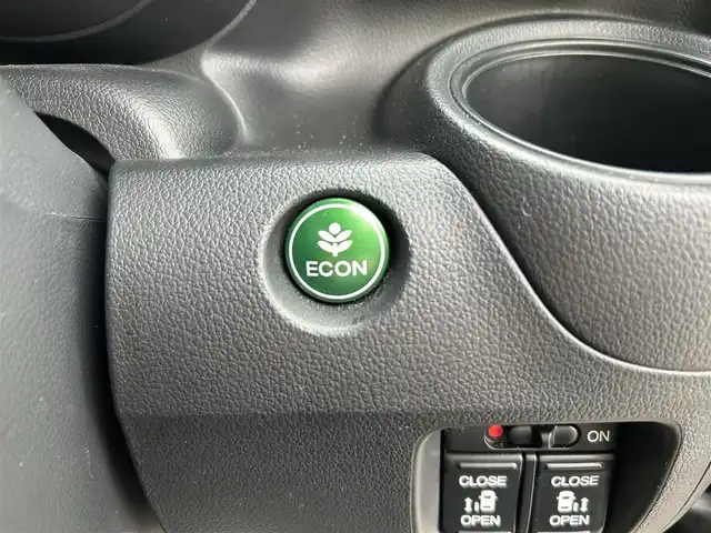 ホンダ Ｎ ＢＯＸ G Lパッケージ 愛媛県 2014(平26)年 4.3万km スマートブラック 純正7型ナビ(AM/FM/CD/DVD/BT/ワンセグTV)/バックカメラ/両側電動スライド/前後ドライブレコーダー/プッシュスタート/ETC/純正フロアマット/ステアリングリモコン/ヘッドライトレベライザー/電格ミラー/シガーソケット/ECON/現状サマー(純正AW)(155/65/R14)/DUNLOP ENASAVE EC204