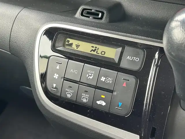 ホンダ Ｎ ＢＯＸ G Lパッケージ 愛媛県 2014(平26)年 4.3万km スマートブラック 純正7型ナビ(AM/FM/CD/DVD/BT/ワンセグTV)/バックカメラ/両側電動スライド/前後ドライブレコーダー/プッシュスタート/ETC/純正フロアマット/ステアリングリモコン/ヘッドライトレベライザー/電格ミラー/シガーソケット/ECON/現状サマー(純正AW)(155/65/R14)/DUNLOP ENASAVE EC204