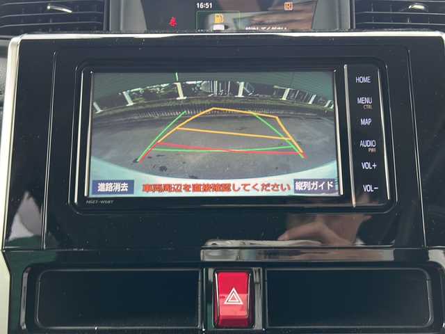 トヨタ ルーミー カスタムG－T 茨城県 2022(令4)年 3.4万km ブラックマイカメタリック/パールホワイト2トーン 純正7インチナビ（AM/FM/Bluetooth/CD/DVD/フルセグTV）/バックカメラ/純正ビルトインETC/スマートキー/クルーズコントロール/アイドリングストップ/前後ドライブレコーダー/純正フロアマット/両側パワースライドドア/純正15インチアルミホイール/前後コーナーセンサー/横滑り防止装置/盗難防止装置/衝突被害軽減システム/フロントフォグランプ/スマートアシスト機能