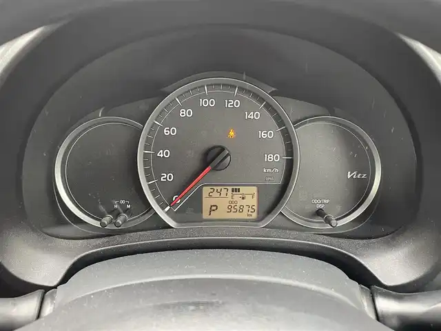 トヨタ ヴィッツ F シエル 静岡県 2013(平25)年 9.6万km ボルドーマイカメタリック ワンオーナー/社外HDDナビ/フルセグTV/DVD/CD/SD/MSV/BT/バックカメラ/スマートキー/ETC/保証書/取扱説明書/H28/30/R2/4/5点検記録簿有