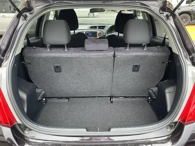 トヨタ ヴィッツ F シエル 静岡県 2013(平25)年 9.6万km ボルドーマイカメタリック ワンオーナー/社外HDDナビ/フルセグTV/DVD/CD/SD/MSV/BT/バックカメラ/スマートキー/ETC/保証書/取扱説明書/H28/30/R2/4/5点検記録簿有