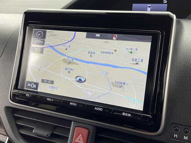 トヨタ エスクァイア Gi 愛知県 2017(平29)年 4.8万km スパークリングブラックパールクリスタルシャイン /禁煙車//純正メモリナビ【NSZT-W66T】//フルセグTV・Bluetooth//バックカメラ//ビルトインETC//前後ドライブレコーダー【ZDR 035】//後席モニター【V12T-R66C】//デュアルパワースライドドア//純正15インチアルミホイール//合成皮革シート//運転席・助手席快適温熱シート//Toyota Safety Sense//プリクラッシュセーフティ//レーンディパーチャーアラート//オートマチックハイビーム//クルーズコントロール//アイドリングストップ//先行車発進告知//ヒルスタートアシスト//ドライブスタートコントロール//横滑り防止//イモビライザー//LEDヘッドライト//オートライト//電動格納ミラーウィンカー//純正バイザー//革巻きステアリング//ステアリングスイッチ//プッシュスタート//純正フロアマット//後席サンシェード//助手席アッパーボックス//スペアキー1本//保証書//取扱説明書・ナビ説明書