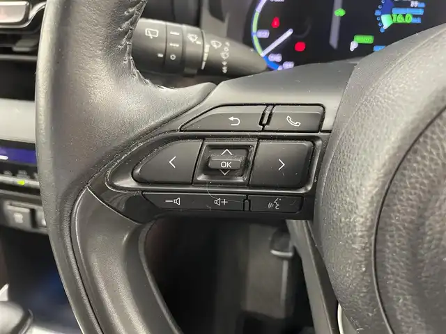 トヨタ ヤリスクロス ハイブリッド Z 大分県 2020(令2)年 4.3万km ブラスゴールドメタリック ワンオーナー/TOYOTAセーフティセンス/・プリクラッシュセーフティ/・レーントレーシングアシスト/・レーダークルーズコントロール/・オートマチックハイビーム/純正ディスプレイオーディオ/・ナビ機能有り、USB、BT対応、AM/FM/・AppleCarPlay、AndroidAuto/ステアリングスイッチ/バックカメラ/ビルトインETC/前後ドライブレコーダー　型式：ZDR016/ハーフレザーシート/・運転席パワーシート/前席シートヒーター/横滑り防止装置/電動格納ミラー/オートライト/LEDヘッドライト/純正18インチアルミホイール/コーナーセンサー/保証書、取説、スペアキー有り