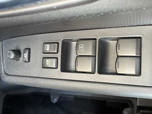 日産 エクストレイル 20X 岐阜県 2011(平23)年 9.8万km ブリリアントホワイトパール /ワンオーナー//純正7インチHDDナビ/(CD/DVD/USB/AM/FM/ワンセグTV/BT)//4WD//バックカメラ//レザーシート//オートライト//全席シートヒーター//純正フロアマット//純正ドアバイザー//純正17インチアルミホイール//スペアキー×1//ETC