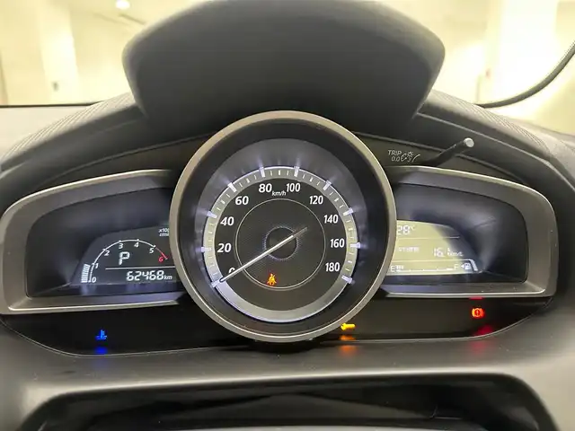 マツダ デミオ XD 兵庫県 2015(平27)年 6.3万km 赤 純正ナビ/フルセグ CD DVD BT USB/バックカメラ/クルーズコントロール/衝突軽減ブレーキ/ETC/LEDヘッドライト/フォグ/オートライト/社外ステアリング/スマートキー/スペアキー