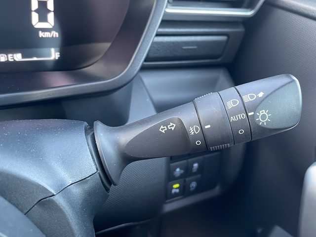 トヨタ ライズ Z 福岡県 2020(令2)年 4.3万km ブラックマイカメタリック/ターコイズブルーマイカメタリック ・純正９型ナビ、フルセグ、DＶＤ再生/・全方位カメラ/・純正ドライブレコーダー「ナビ連動」/・純正１７インチアルミホイル/・純正ビルトインＥＴＣ/・レーダークルーズコントロール/・純正LEDライト/・純正フォグライト/・オートライト/・シートヒーター/・スマートキー/・スペアキー/・保証書、取扱説明書