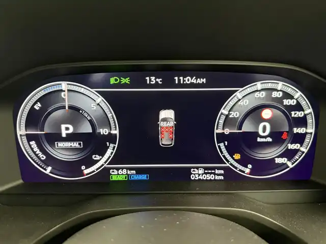 三菱 アウトランダー ＰＨＥＶ P 愛知県 2022(令4)年 3.4万km ブラックダイヤモンド 4WD/e-Assist/オートマチックハイビーム/衝突被害軽減ブレーキ/車線逸脱警報システム/ふらつき警報/BSW/マイパイロット/レーダークルーズコントロール/車線維持支援機能/純正12.3インチナビ/フルセグTV/Bluetooth/BOSEサウンド/マルチアラウンドモニター/ドライブレコーダー/ビルトインETC2.0/革巻きステアリング/ステアリングリモコン/パドルシフト/レザーシート/前席シートヒーター/前席パワーシート/AC100V/パワーバックドア/純正LEDヘッドライト/フォグランプ/社外フロントスポイラー/社外20インチアルミホイール/取扱説明書/スペアキー