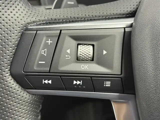 三菱 アウトランダー ＰＨＥＶ P 愛知県 2022(令4)年 3.4万km ブラックダイヤモンド 4WD/e-Assist/オートマチックハイビーム/衝突被害軽減ブレーキ/車線逸脱警報システム/ふらつき警報/BSW/マイパイロット/レーダークルーズコントロール/車線維持支援機能/純正12.3インチナビ/フルセグTV/Bluetooth/BOSEサウンド/マルチアラウンドモニター/ドライブレコーダー/ビルトインETC2.0/革巻きステアリング/ステアリングリモコン/パドルシフト/レザーシート/前席シートヒーター/前席パワーシート/AC100V/パワーバックドア/純正LEDヘッドライト/フォグランプ/社外フロントスポイラー/社外20インチアルミホイール/取扱説明書/スペアキー